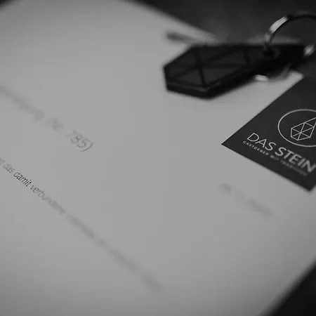 Stein 酒店 *
