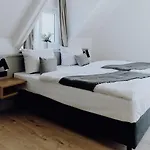 Stein 4*