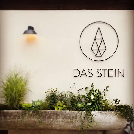 Stein 4* Amerang