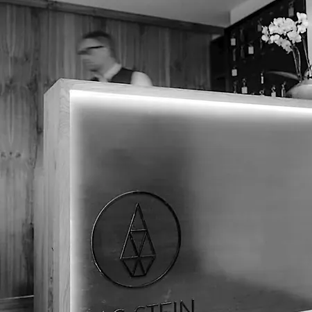 Stein 4* Amerang